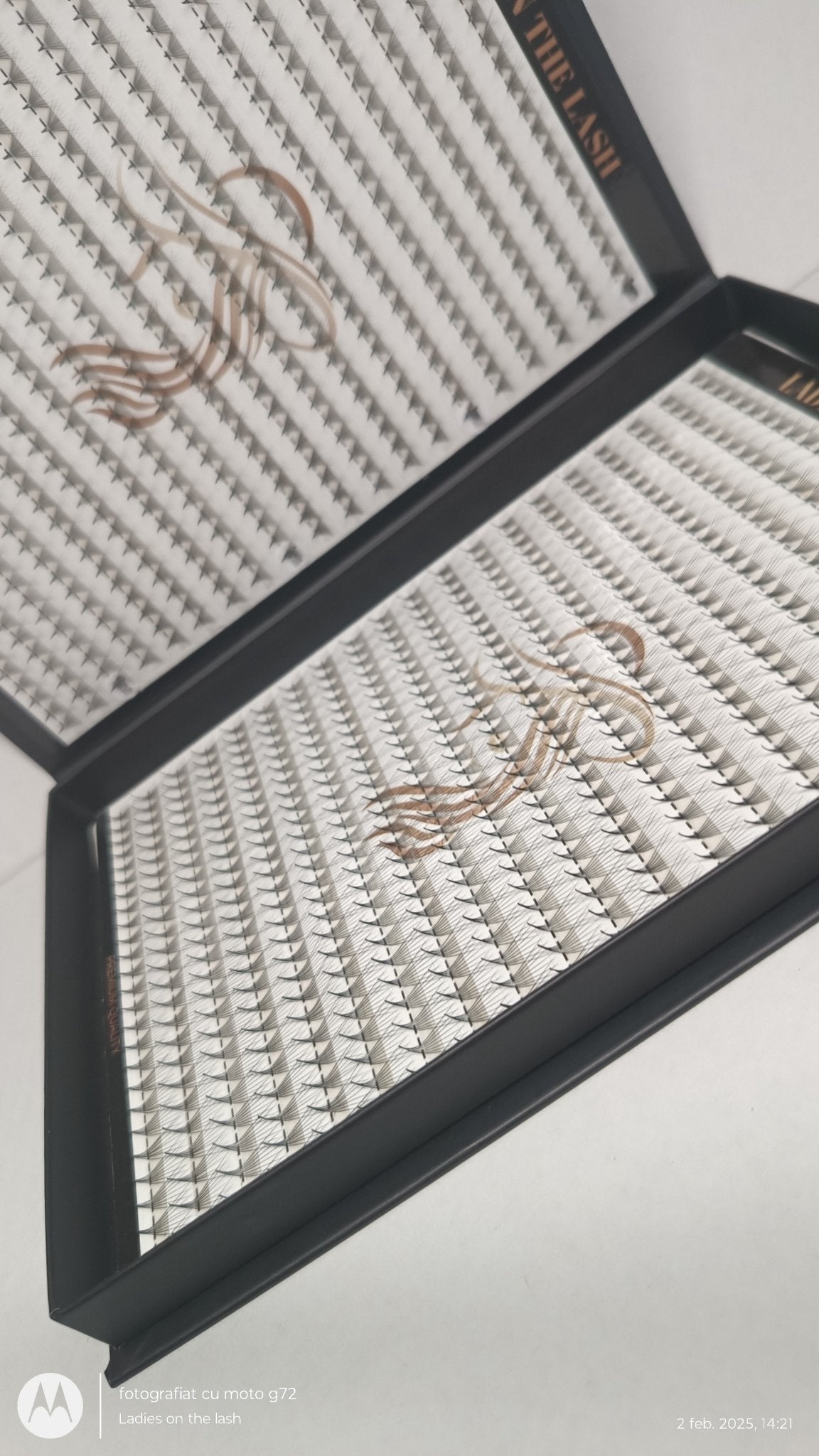 Extensii de gene premade 8D - LADIES ON THE LASHExtensii de gene Premade Ladies on the lash