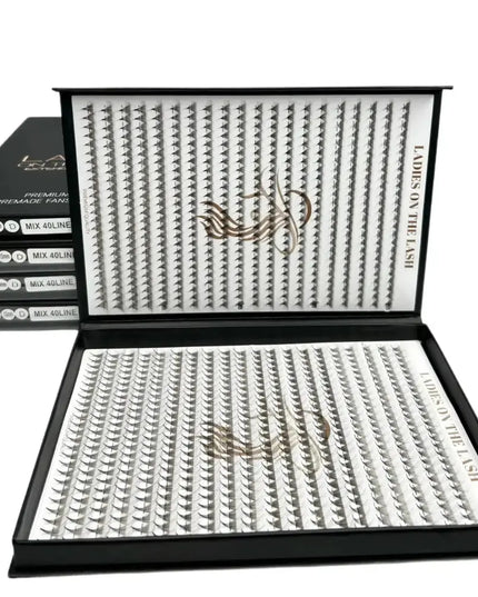 10D - LADIES ON THE LASHExtensii de gene Premade Ladies on the lash
