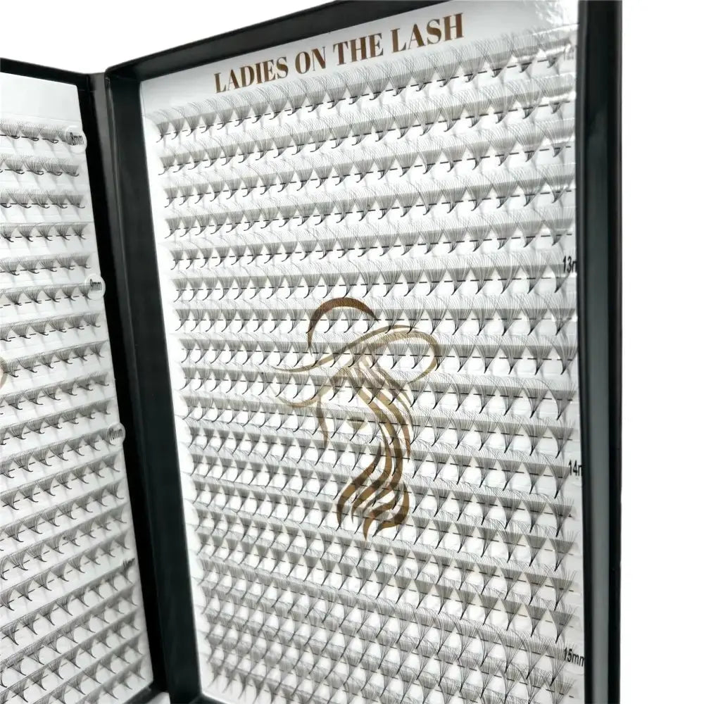 12D - LADIES ON THE LASHExtensii de gene Premade Ladies on the lash