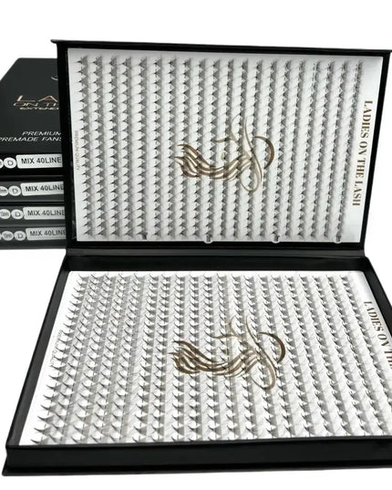 12D - LADIES ON THE LASHExtensii de gene Premade Ladies on the lash