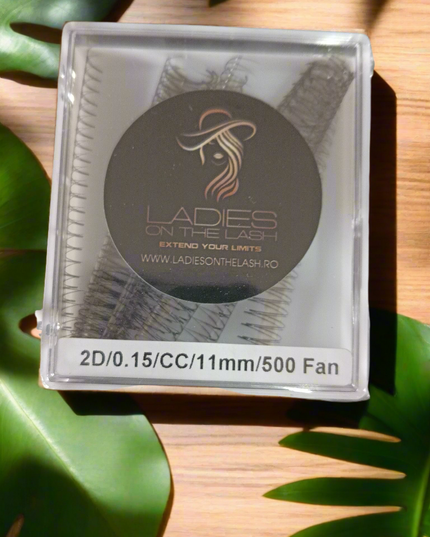 2D extensii de gene Premade LADIES ON THE LASH