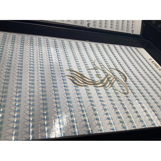 Extensii de Gene Premade 3D Albastru - LADIES ON THE LASHExtensii de gene Premade Ladies on the lash