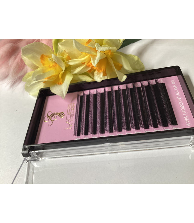 Gene W 3D(dublu) - LADIES ON THE LASHExtensii de gene Premade Ladies on the lash