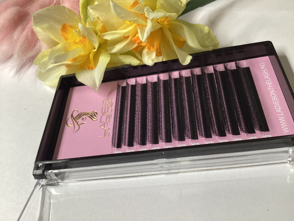 Gene W 3D(dublu) - LADIES ON THE LASHExtensii de gene Premade Ladies on the lash