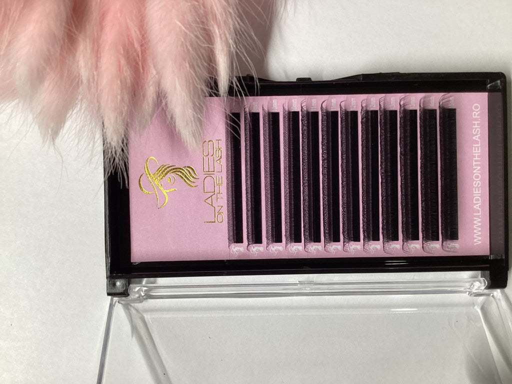 Gene W 3D - LADIES ON THE LASHExtensii de gene Premade Ladies on the lash