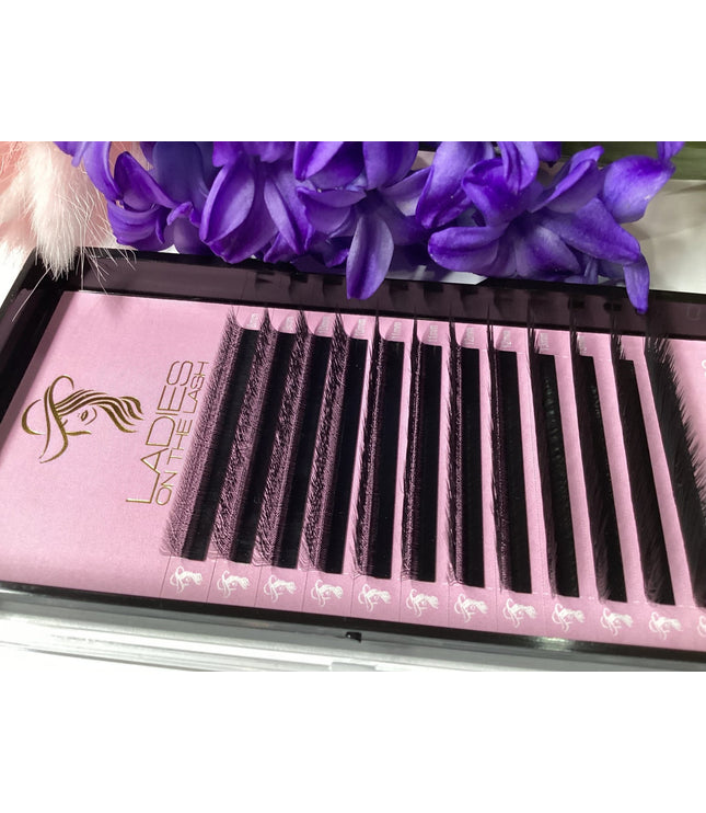 Gene W 3D - LADIES ON THE LASHExtensii de gene Premade Ladies on the lash