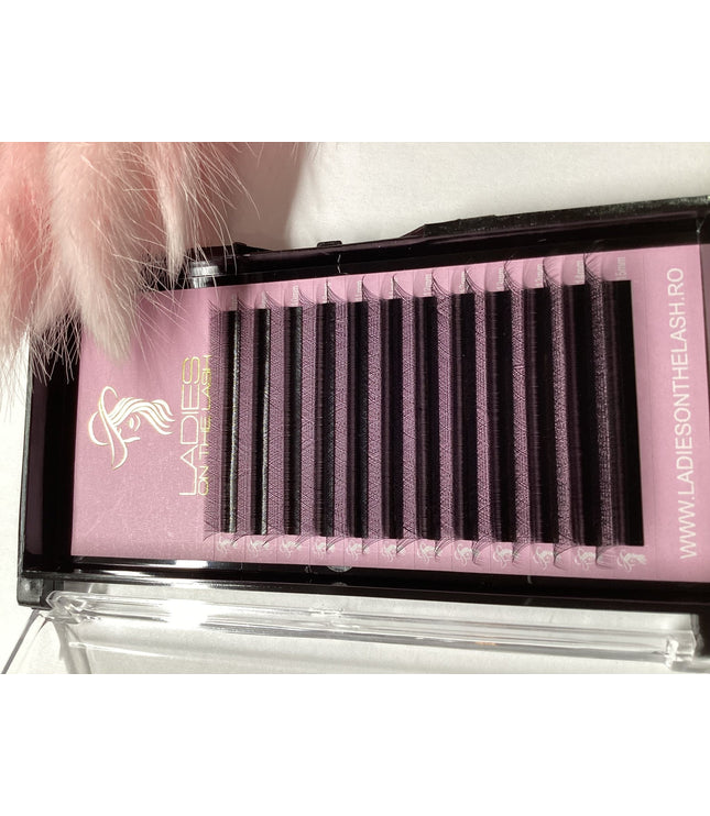 Gene W 3D - LADIES ON THE LASHExtensii de gene Premade Ladies on the lash