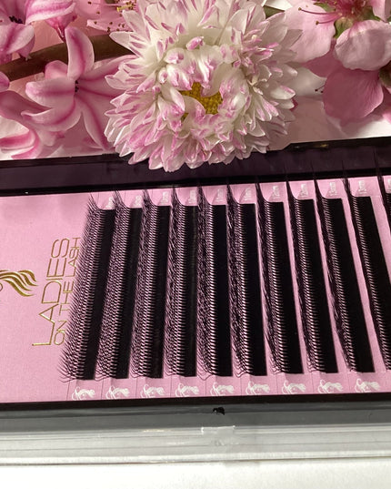 Gene W 4D(dublu) - LADIES ON THE LASHExtensii de gene Premade Ladies on the lash