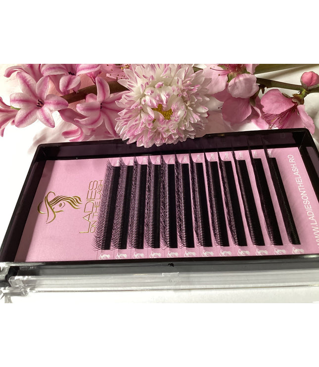 Gene W 4D(dublu) - LADIES ON THE LASHExtensii de gene Premade Ladies on the lash