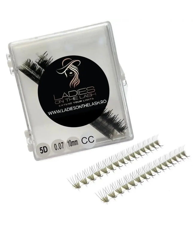 Extensii gene 5D premium de la Ladies on the Lash, pachet cu gene false pentru un aspect natural și voluminos
