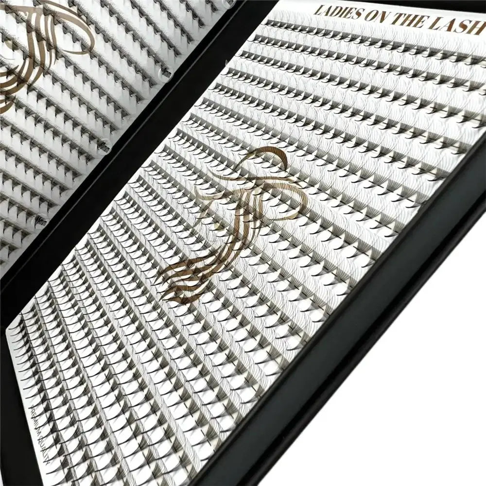 Extensii gene profesionale de la London Backstage Beauty, ideale pentru un aspect dramatic și elegant