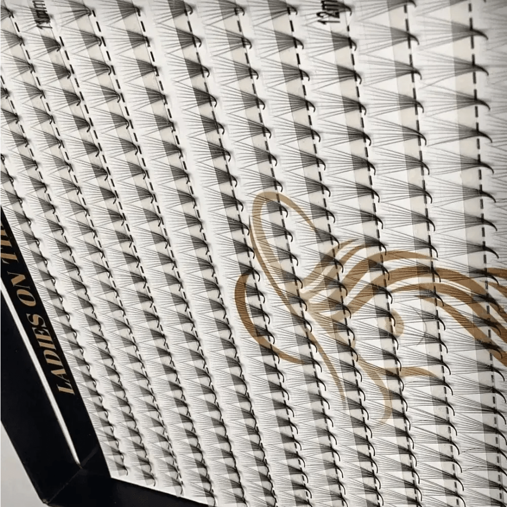 Placa cu extensii gene profesionale, ideală pentru saloanele de înfrumusețare și extinderea genelor