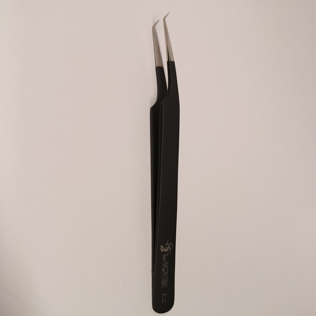 Penseta L2 - LADIES ON THE LASHExtensii de gene Premade Ladies on the lash