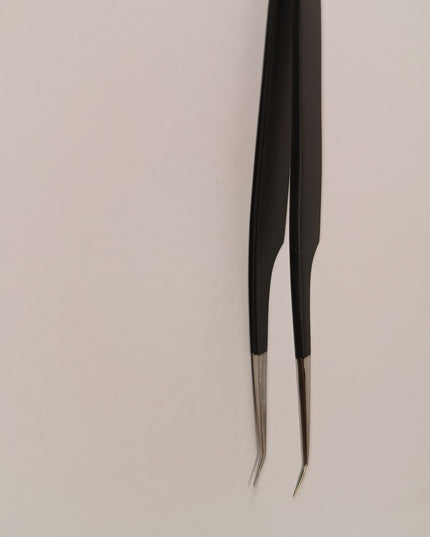 Penseta L2 - LADIES ON THE LASHExtensii de gene Premade Ladies on the lash