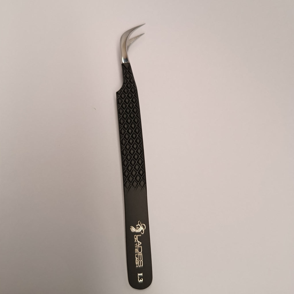 Penseta LN 3 - LADIES ON THE LASHExtensii de gene Premade Ladies on the lash