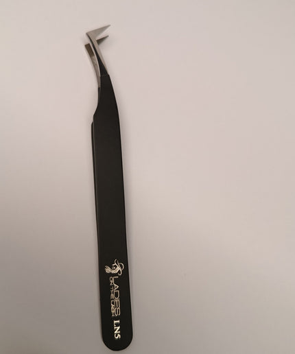 Penseta LN5 - LADIES ON THE LASHExtensii de gene Premade Ladies on the lash