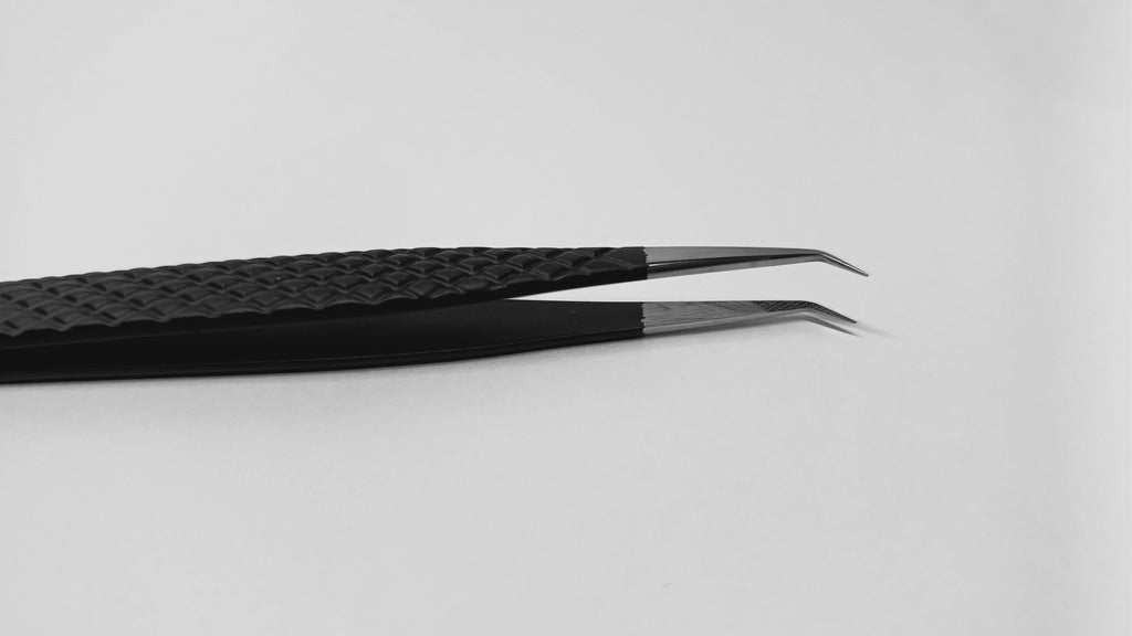 Penseta Nano LN4 cu prindere excelentă și testată - LADIES ON THE LASHExtensii de gene Premade Ladies on the lash