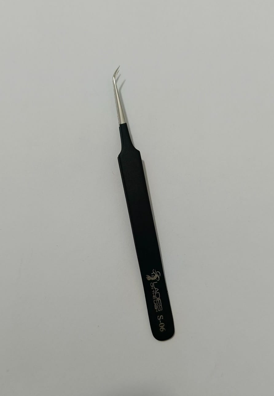 Penseta S-06 LADIES ON THE LASH