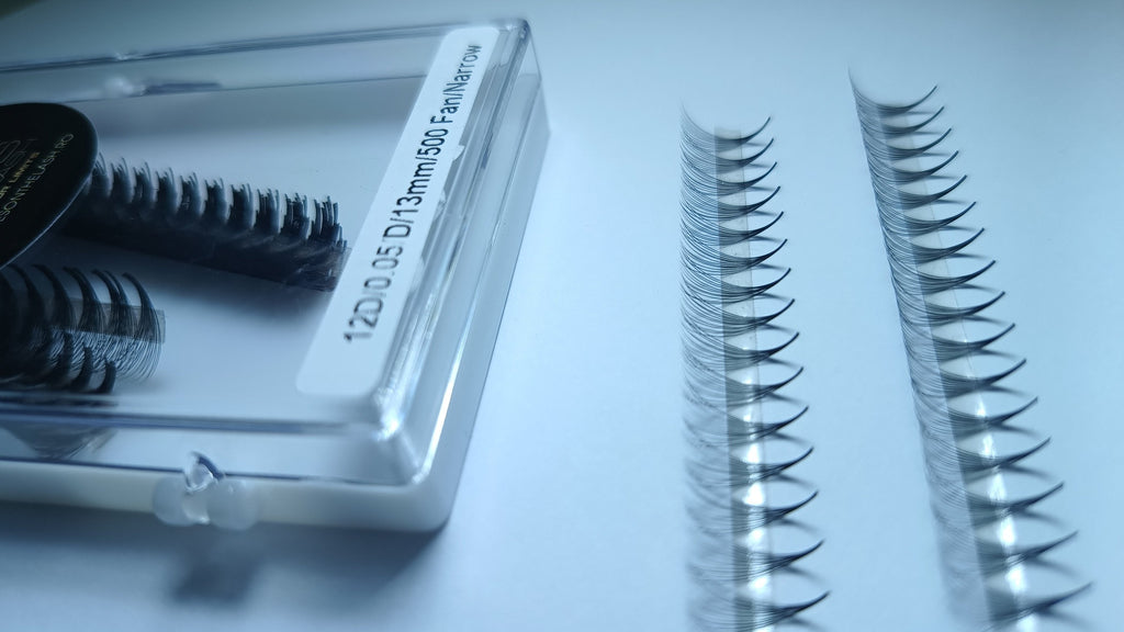 12D Narrow LADIES ON THE LASH